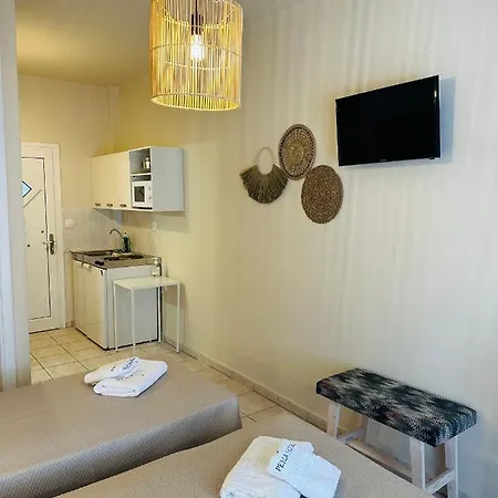 Pella - New Hotel