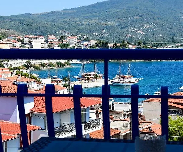 Pella - New מלון