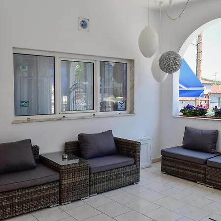 Szálloda Pella - New