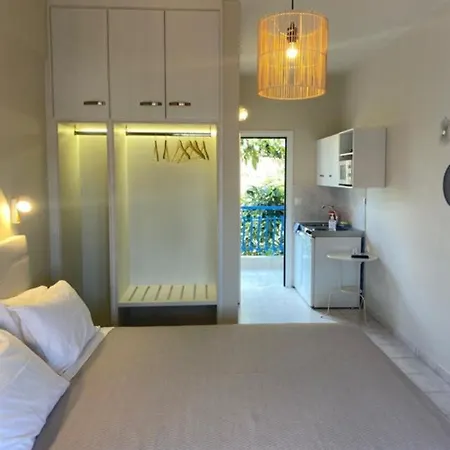 Pella - New Otel