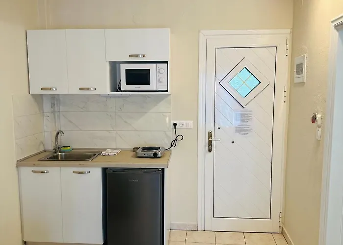 Pella - New Neos Marmaras