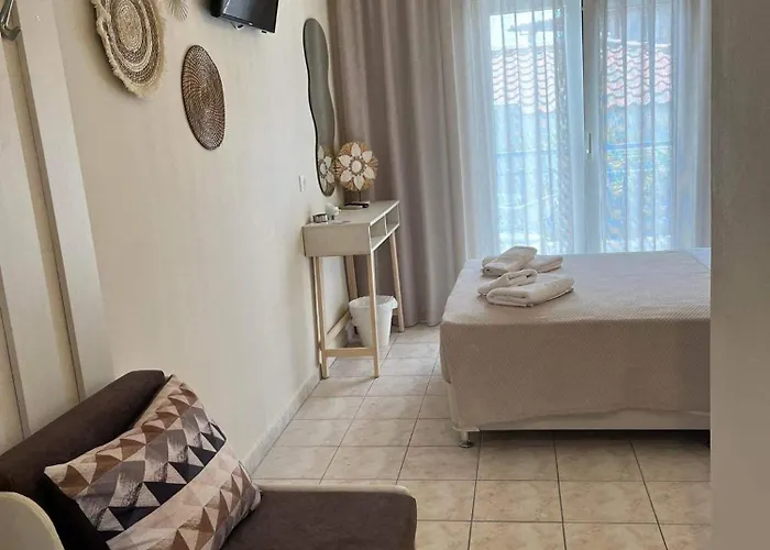 Hotel Pella - New Neos Marmaras